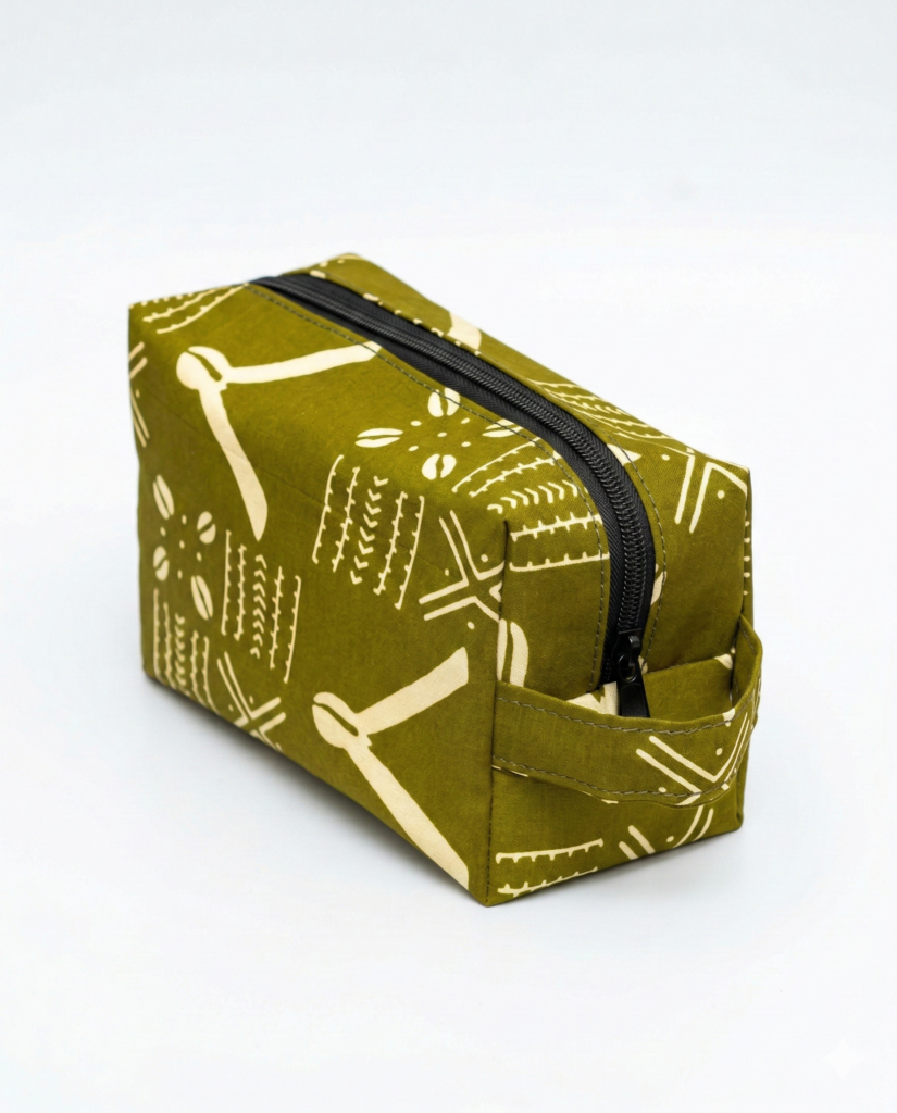 wedding souvenir ideas in nigeria -african-print-toiletry-bag